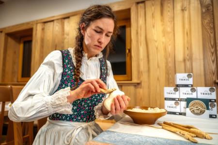 Švicarska zlata medalja za velikoplaninski sir trnič (2)